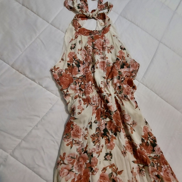 Dress - Picture 3 of 7